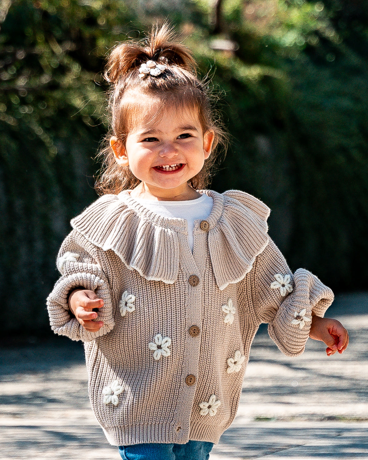 Modèle Marguerites (0-24 mois) (cardigan)
